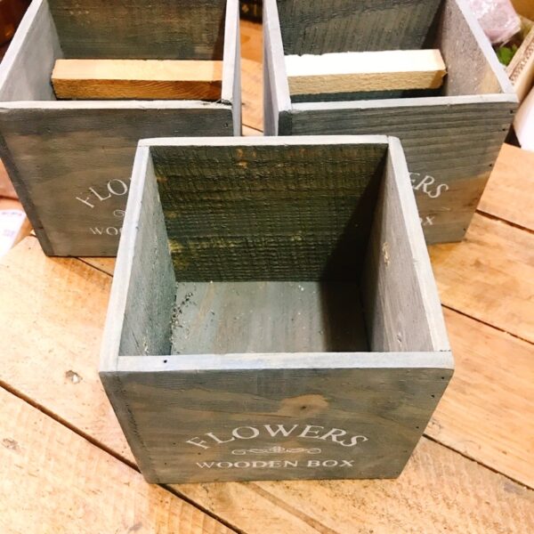 HỘP GỖ CẮM HOA WOODEN BOX